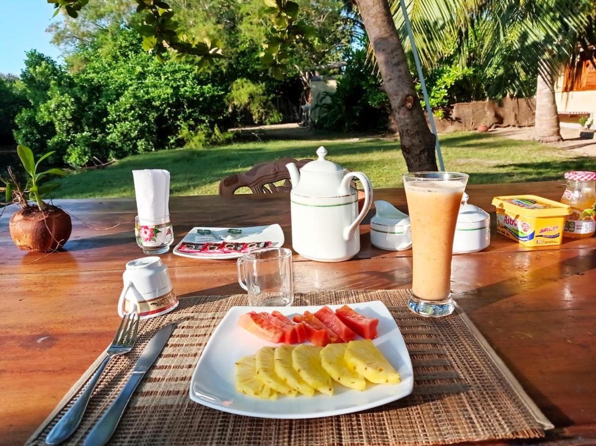 Kite House Cafe Bed & Breakfast Калпития Екстериор снимка