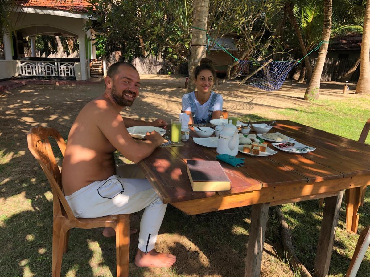 Kite House Cafe Bed & Breakfast Калпития Екстериор снимка