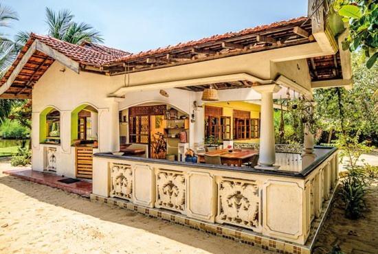 Kite House Cafe Bed & Breakfast Калпития Екстериор снимка