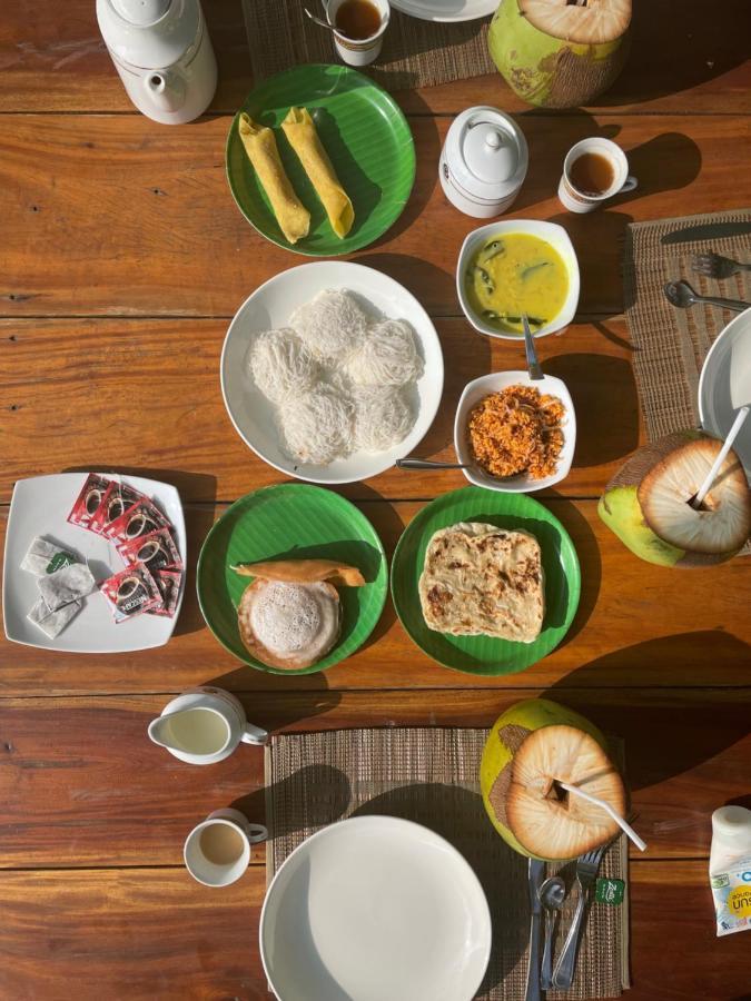 Kite House Cafe Bed & Breakfast Калпития Екстериор снимка