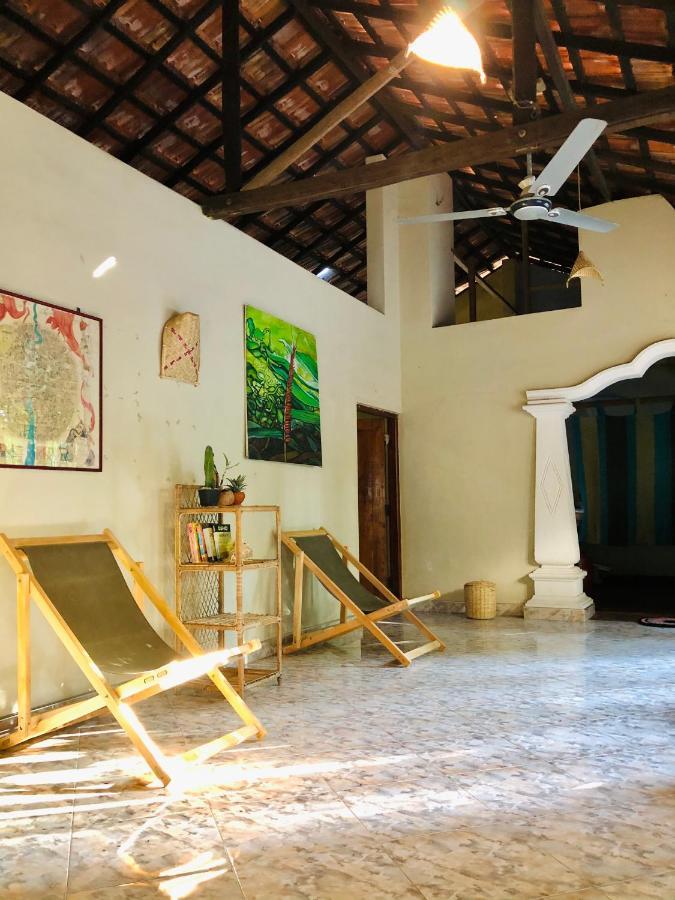 Kite House Cafe Bed & Breakfast Калпития Екстериор снимка