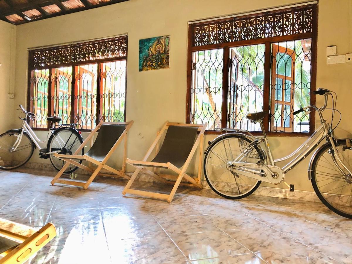 Kite House Cafe Bed & Breakfast Калпития Екстериор снимка